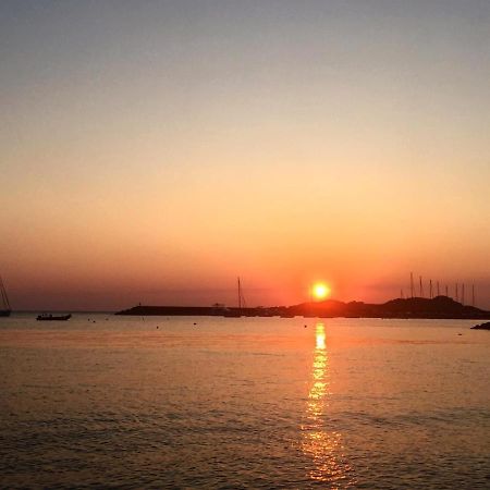 Casa Vacanza Costa Rossa Vista Mare Trinità dʼAgultu 외부 사진