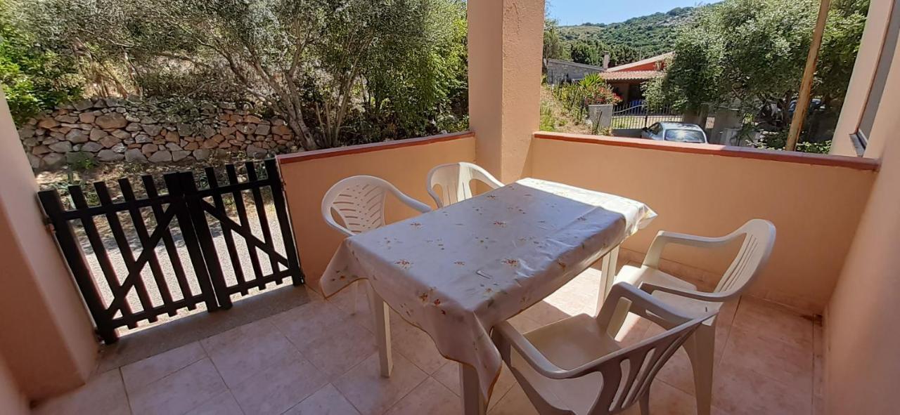 Casa Vacanza Costa Rossa Vista Mare Trinità dʼAgultu 외부 사진